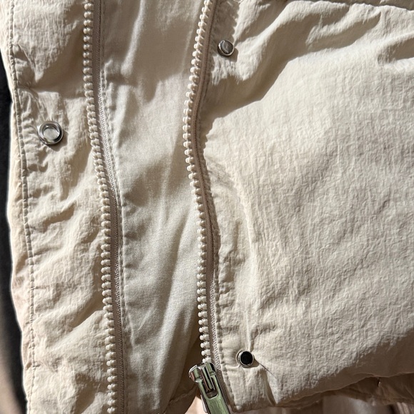Zara Beige Women's Puffer Jacket - Picture 5 of 5